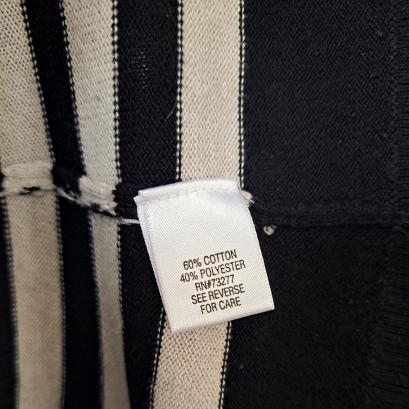 CROFT & BARROW Black Oatmeal Gray Striped V-neck Sweater Sz XL - Picture 2 of 7